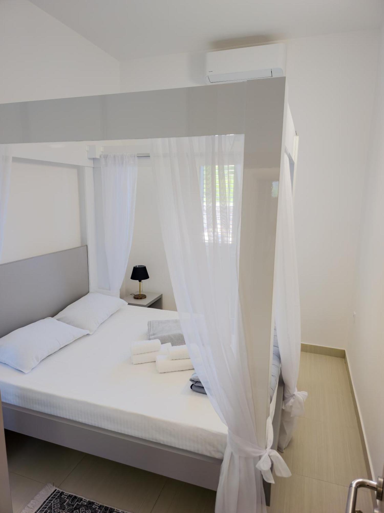 Boulevard Apartments Котор Екстер'єр фото