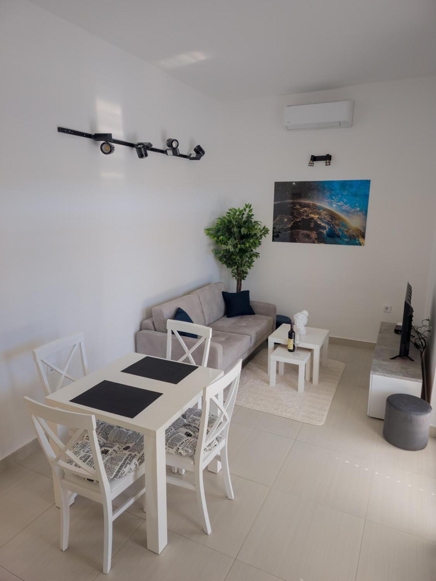 Boulevard Apartments Котор Екстер'єр фото