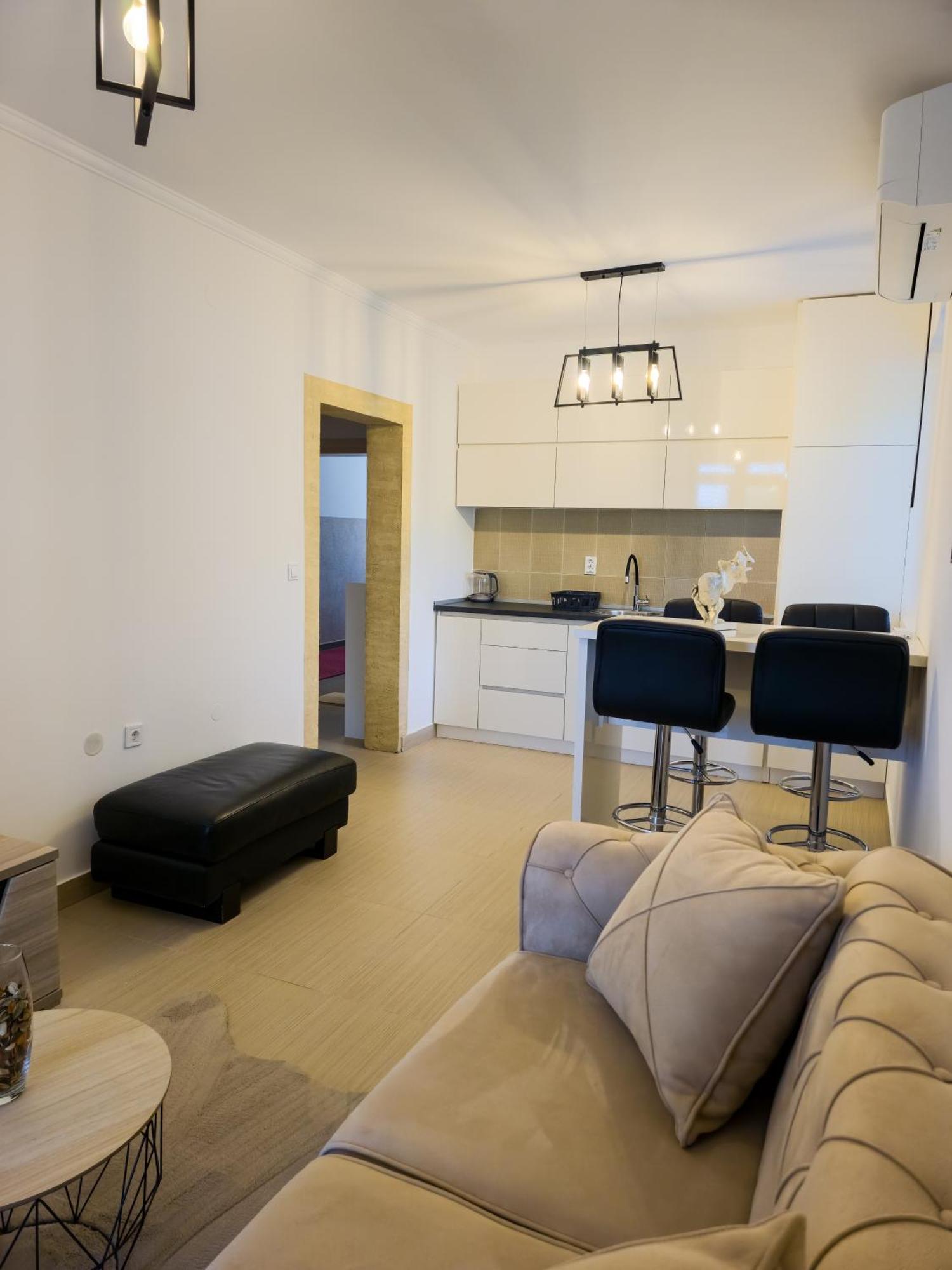 Boulevard Apartments Котор Екстер'єр фото