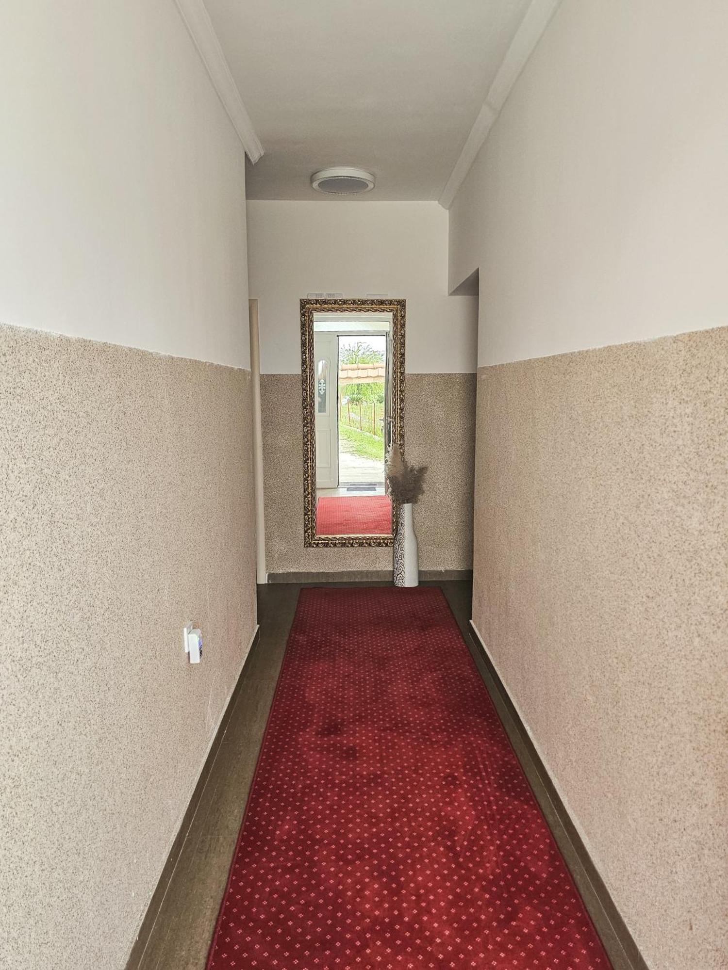 Boulevard Apartments Котор Екстер'єр фото